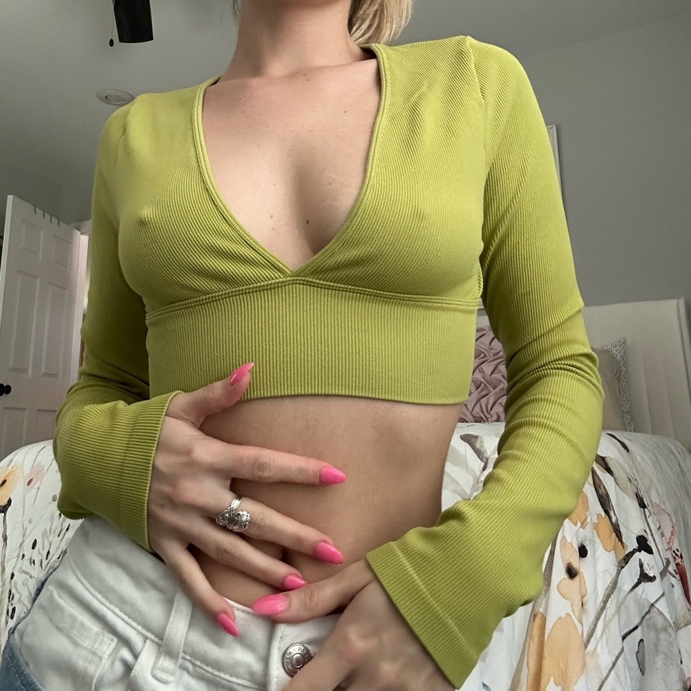 Wild Fable Green Fitted Long Sleeve Crop Top